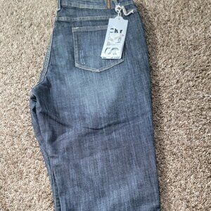 NWT  Mid Calf length jenim jeans